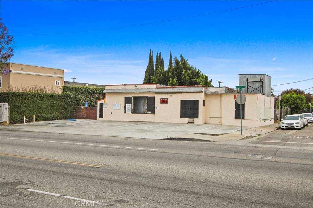 911 N Alameda ST, Compton, CA 90220