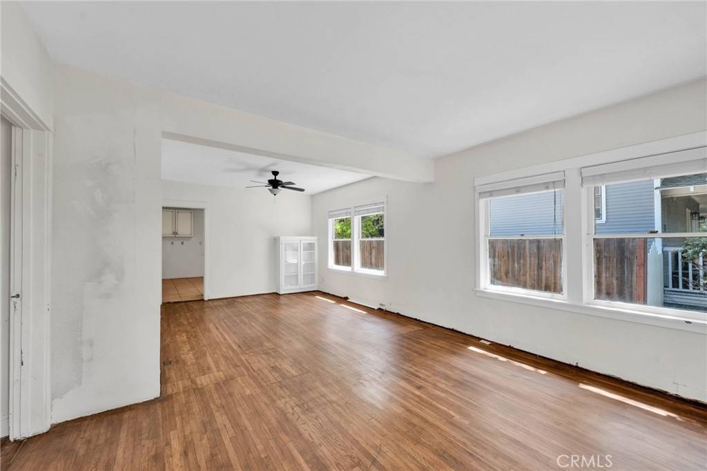 La Verne, CA 91750,2325 6th ST