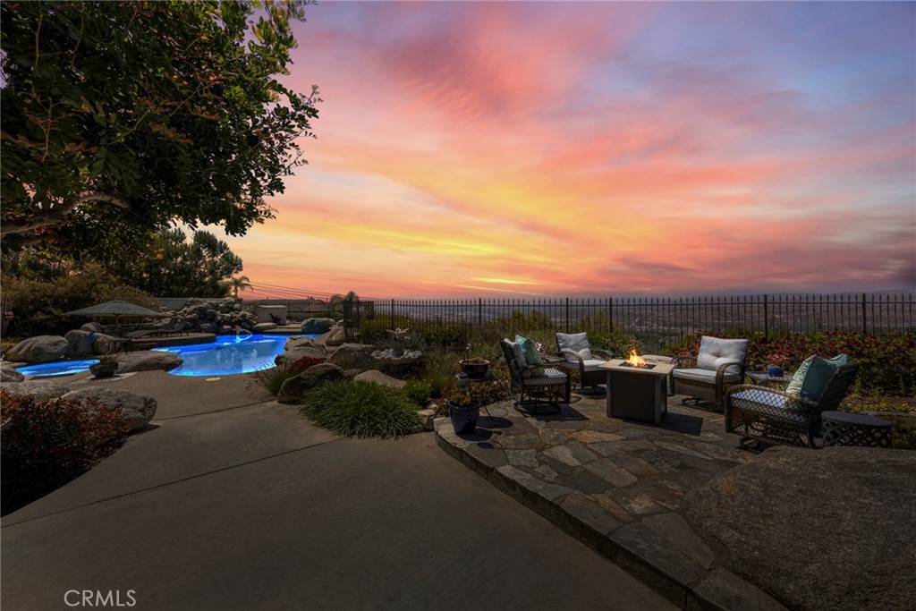 Anaheim Hills, CA 92808,720 S Bunting CT