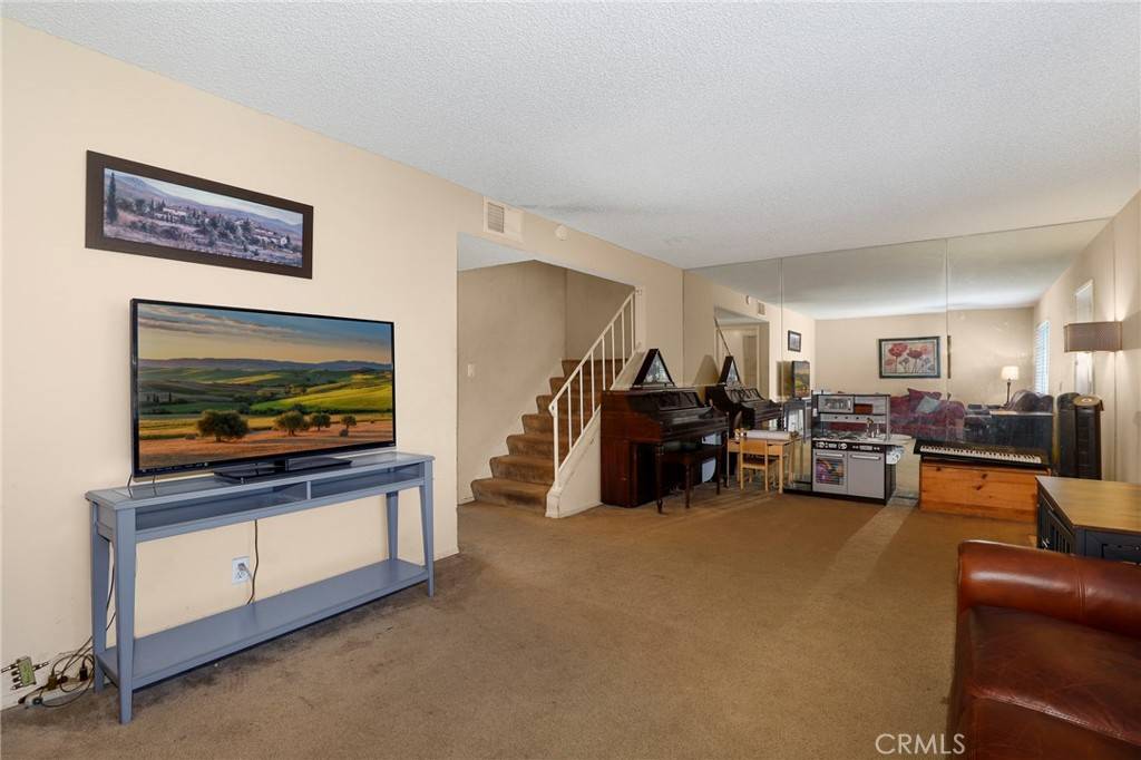 Cypress, CA 90630,4161 Elizabeth CT