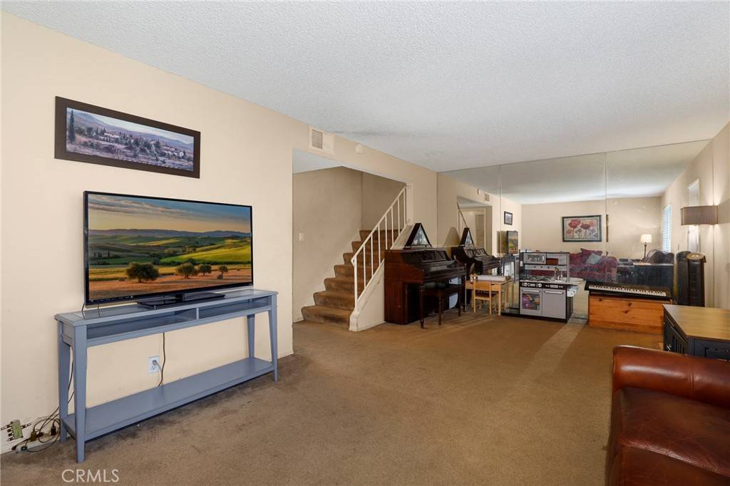 Cypress, CA 90630,4161 Elizabeth CT