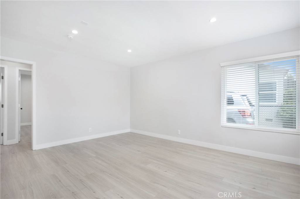 Paramount, CA 90723,15634 Georgia AVE