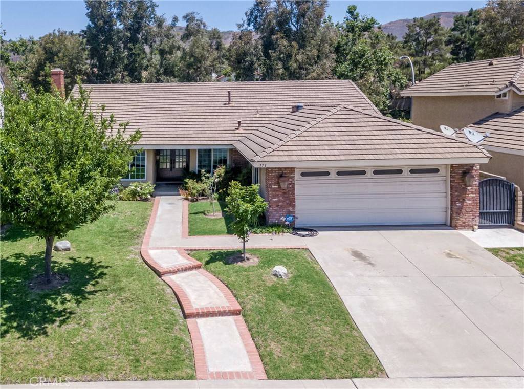 Brea, CA 92821,777 Oak Knoll ST