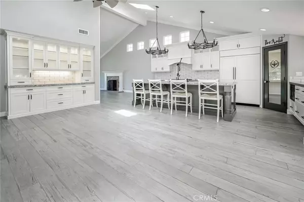 Brea, CA 92821,777 Oak Knoll ST