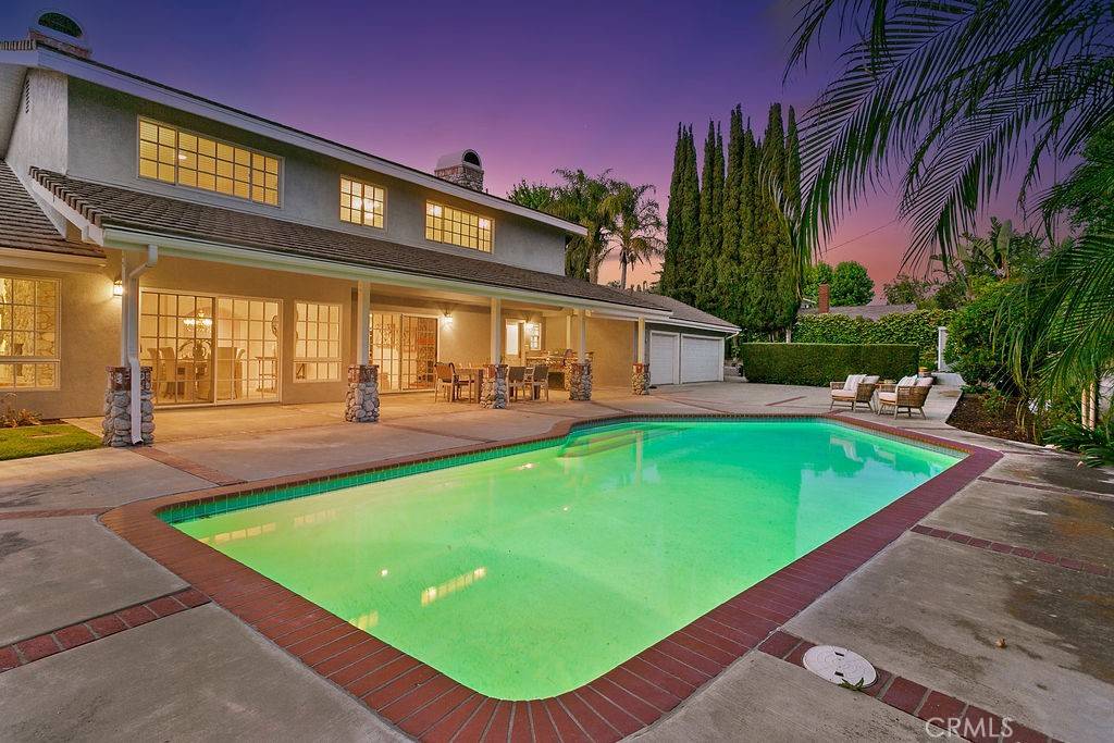 Villa Park, CA 92861,18162 James RD