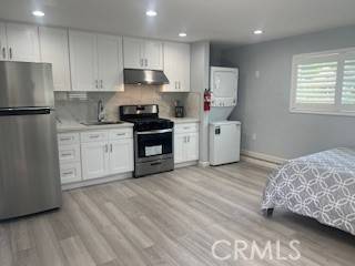 Tustin, CA 92780,17536 Sherbrook DR #2