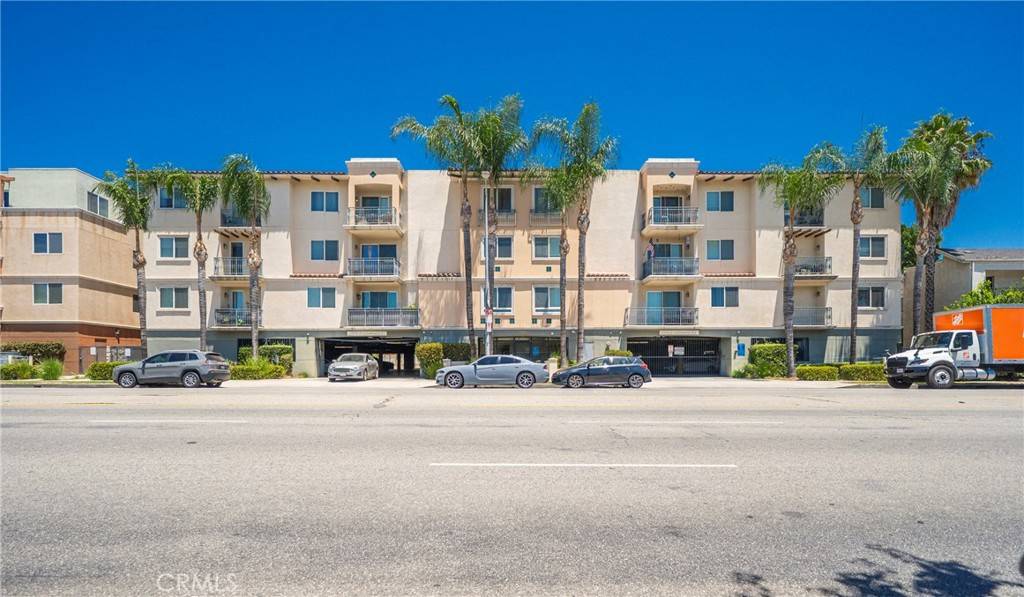 Van Nuys, CA 91405,13941 Sherman WAY #205