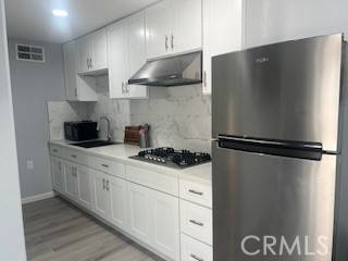 Tustin, CA 92780,17536 Sherbrook DR #3