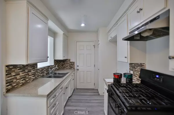 Anaheim, CA 92805,525 W Hampshire AVE