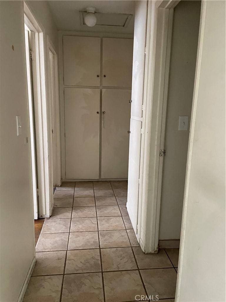 Santa Ana, CA 92704,910 S Bewley ST