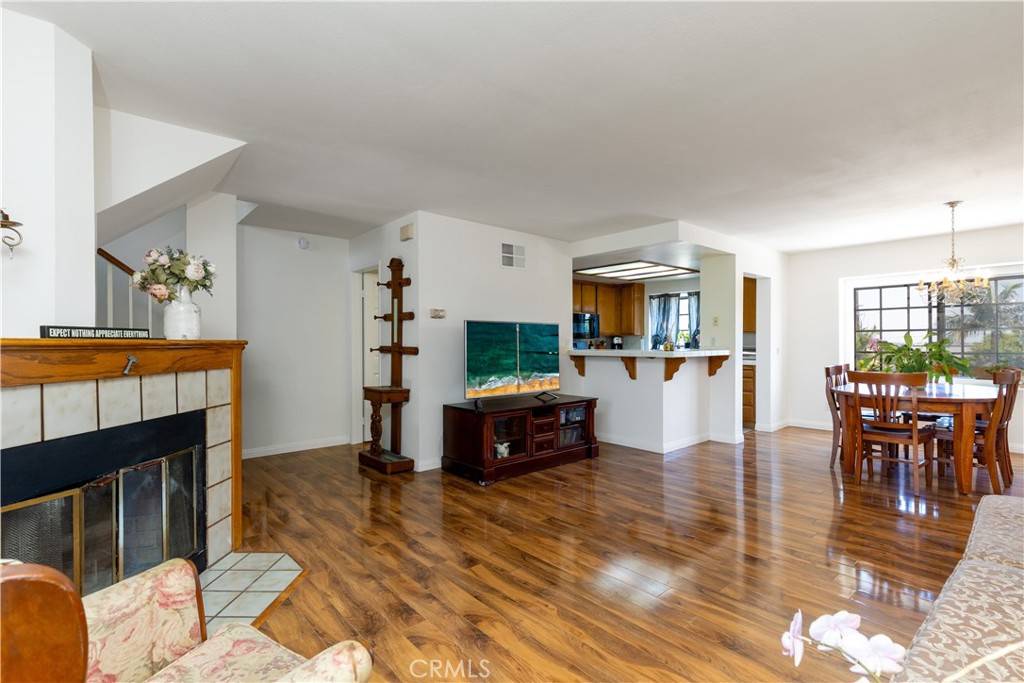 854 N Harbor BLVD, La Habra, CA 90631