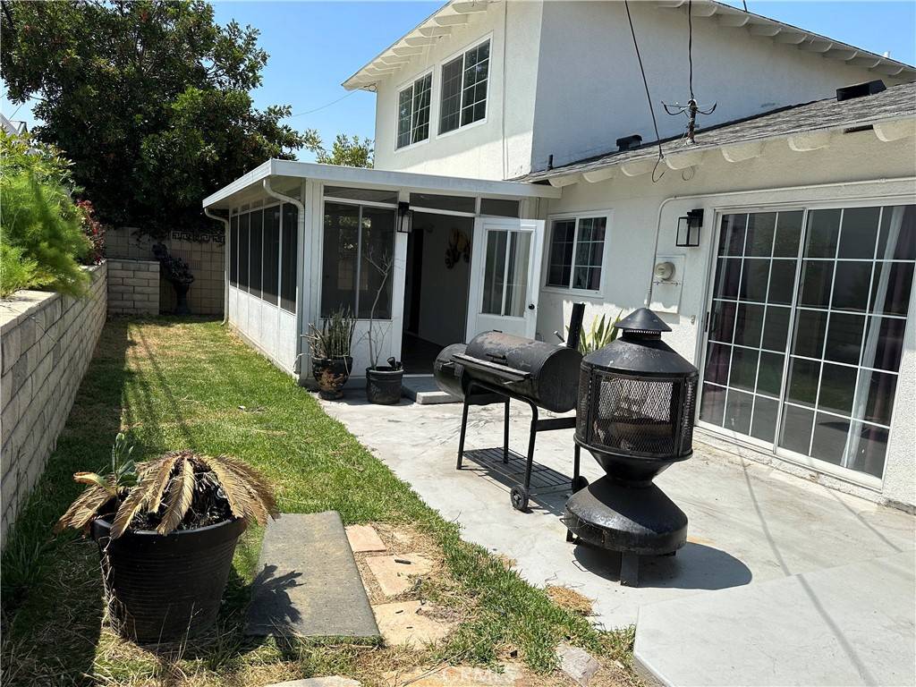 Carson, CA 90746,19008 Hillford AVE