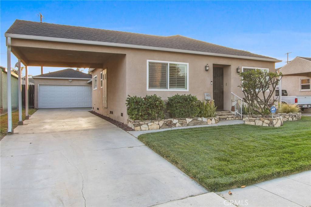 Long Beach, CA 90815,2283 Ximeno AVE