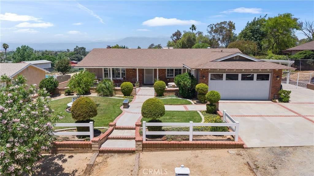 Norco, CA 92860,3527 Bluff ST