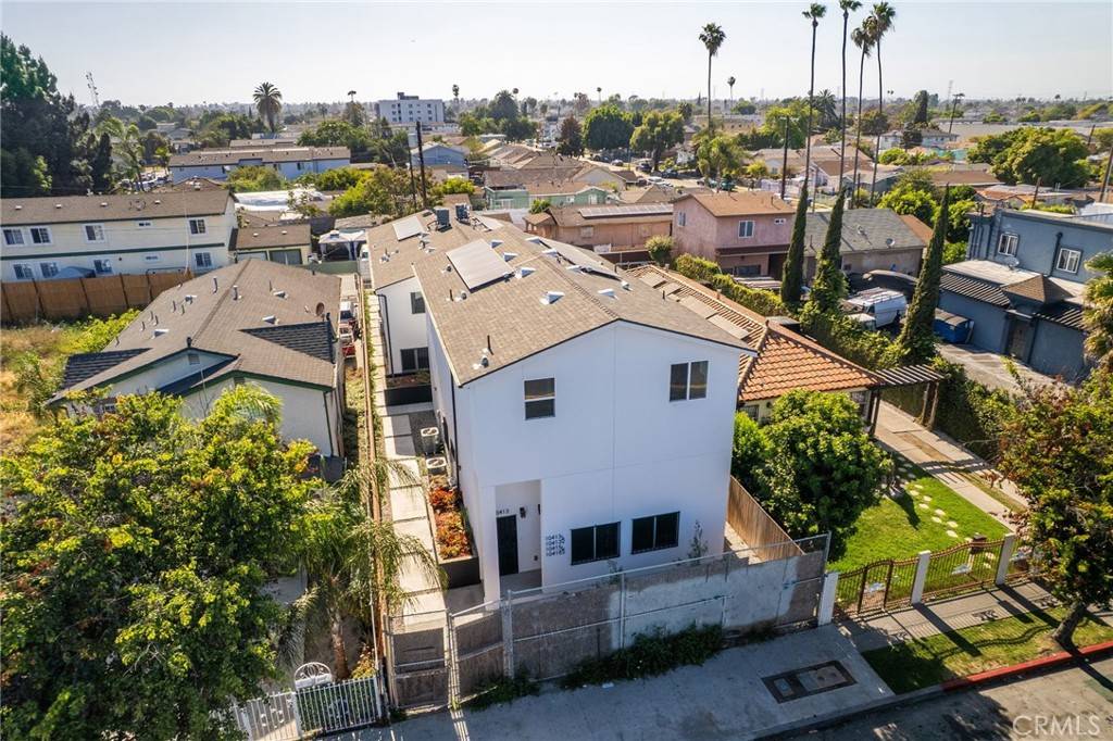 Los Angeles, CA 90003,10415 Avalon BLVD