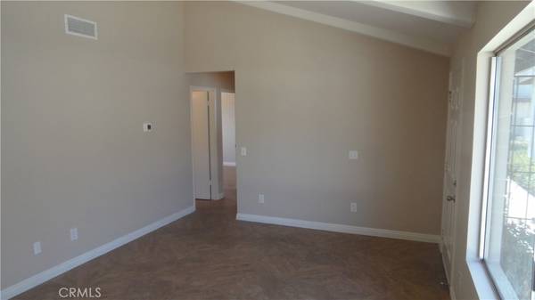 Yorba Linda, CA 92886,6821 Rocky Grove CT #13