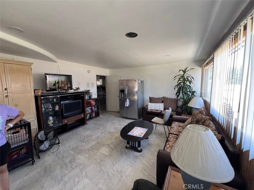 Garden Grove, CA 92840,10401 Orangewood AVE