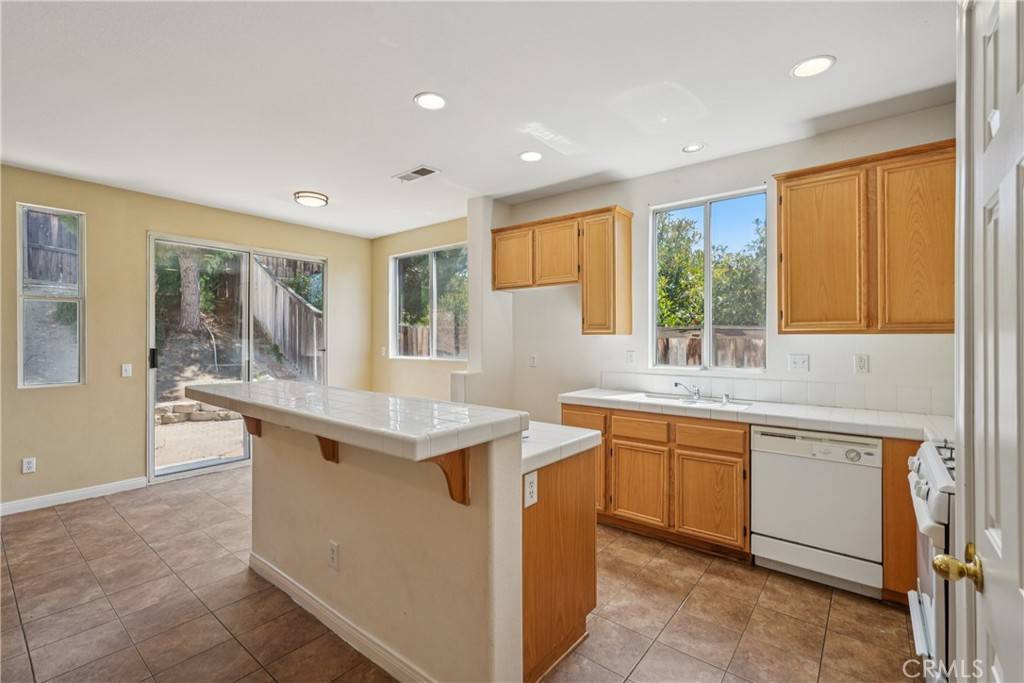 Lake Elsinore, CA 92530,15505 Starview ST
