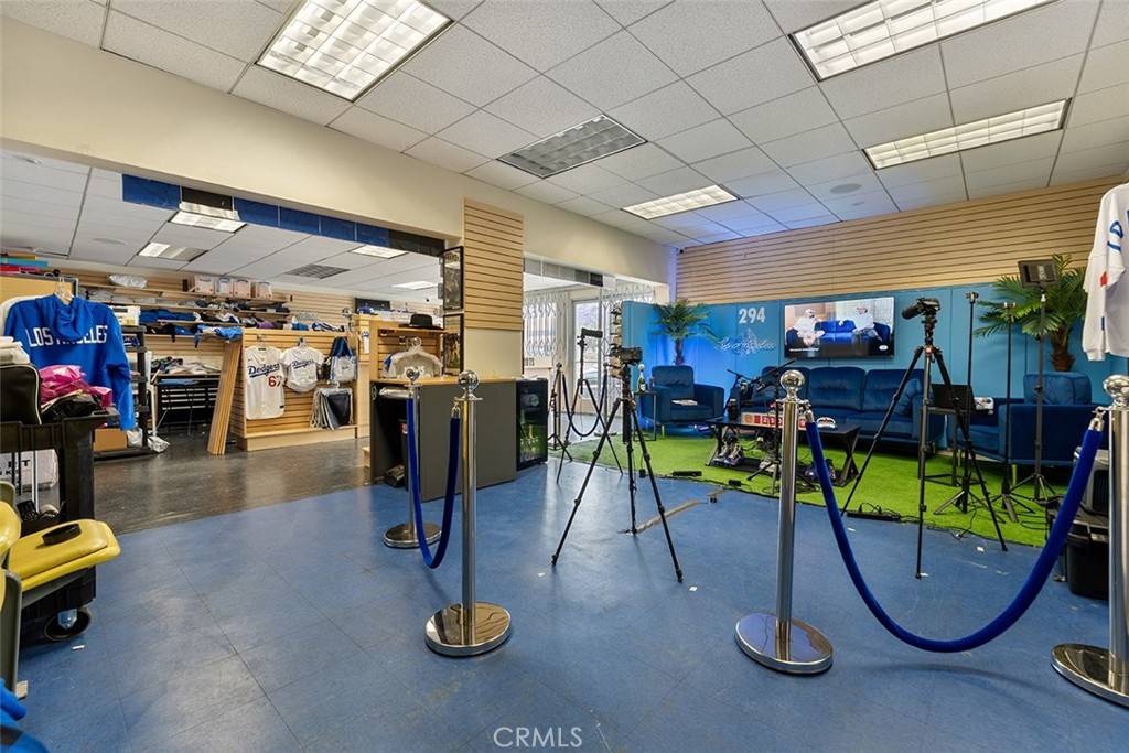 4620 E 3rd ST, Los Angeles, CA 90022