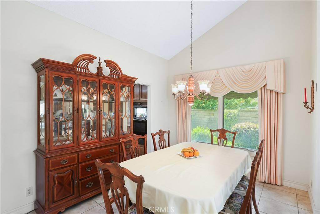 Yorba Linda, CA 92887,20642 Paseo De La Cumbre
