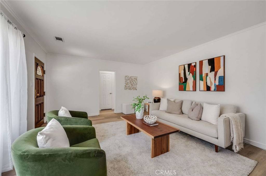 Long Beach, CA 90808,5856 E Scrivener ST