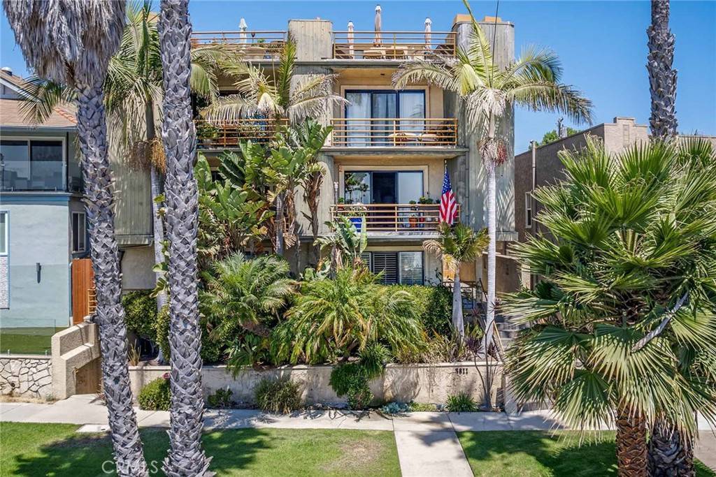 3811 E Livingston DR #1, Long Beach, CA 90803