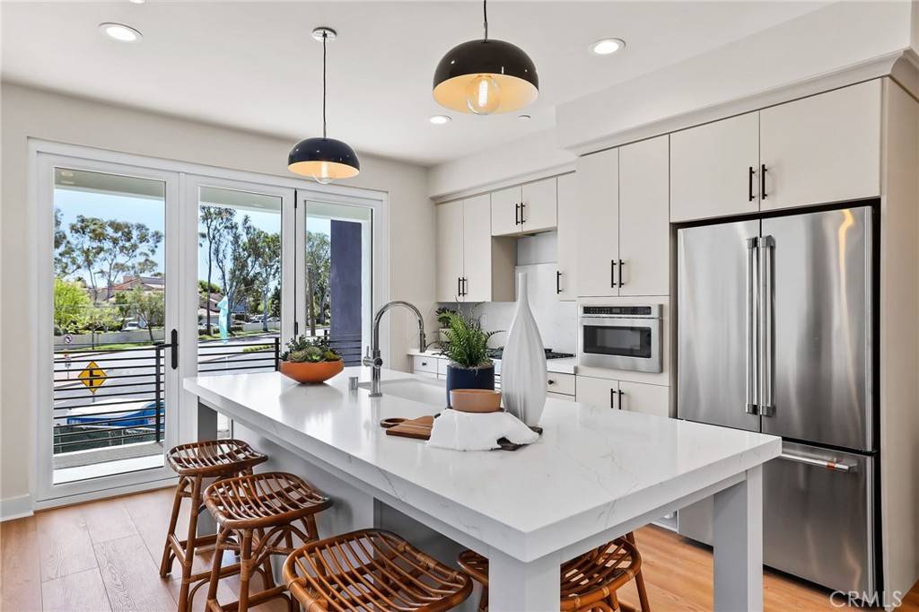 Huntington Beach, CA 92648,19031 Main ST #105