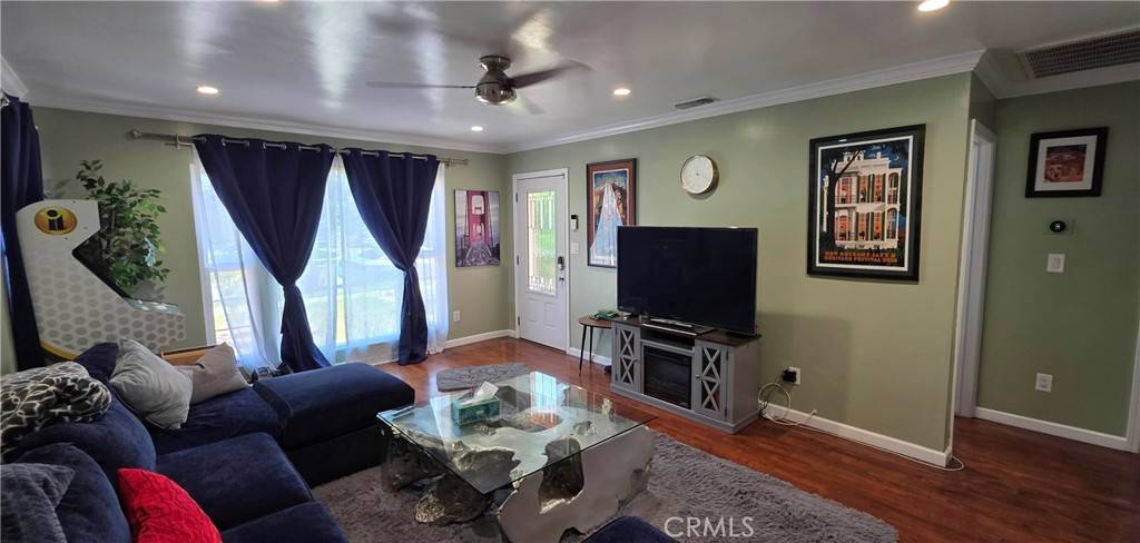 Hawthorne, CA 90250,4870 W 130th ST