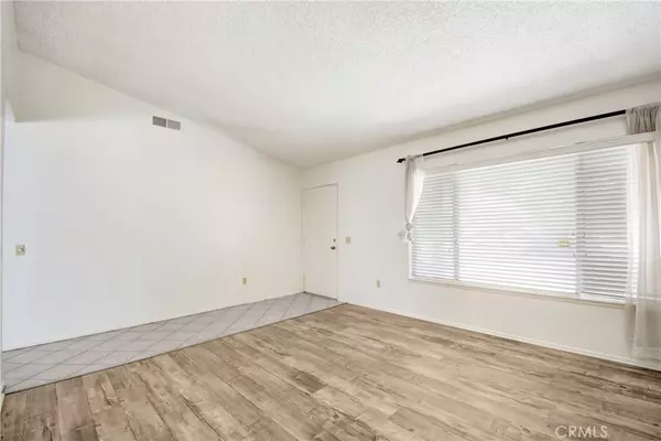 Ontario, CA 91764,1939 E 7th ST