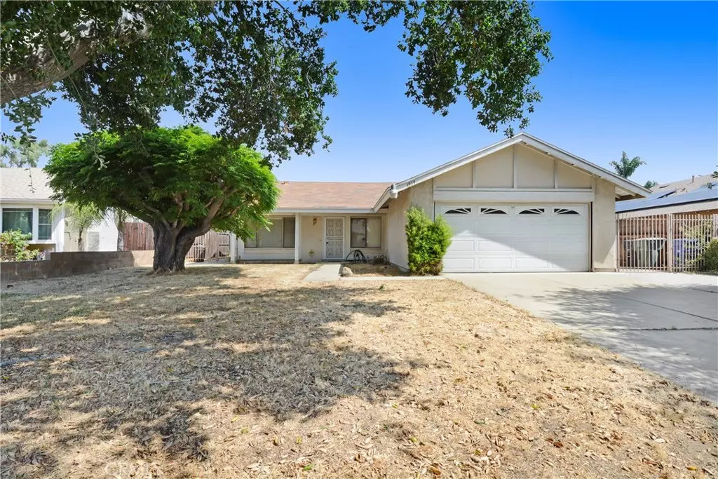 Ontario, CA 91764,1939 E 7th ST