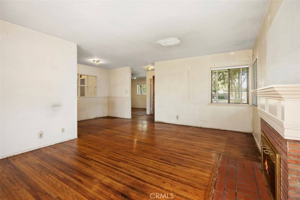 Long Beach, CA 90815,2729 N Studebaker RD