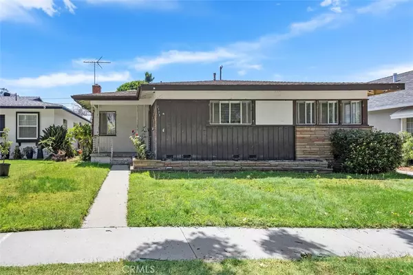 2729 N Studebaker RD, Long Beach, CA 90815