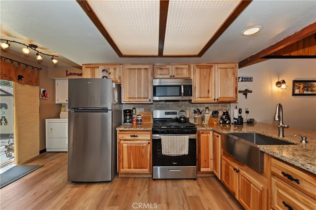 Sugarloaf, CA 92386,721 Riverside AVE