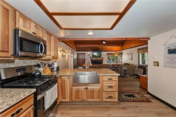 Sugarloaf, CA 92386,721 Riverside AVE