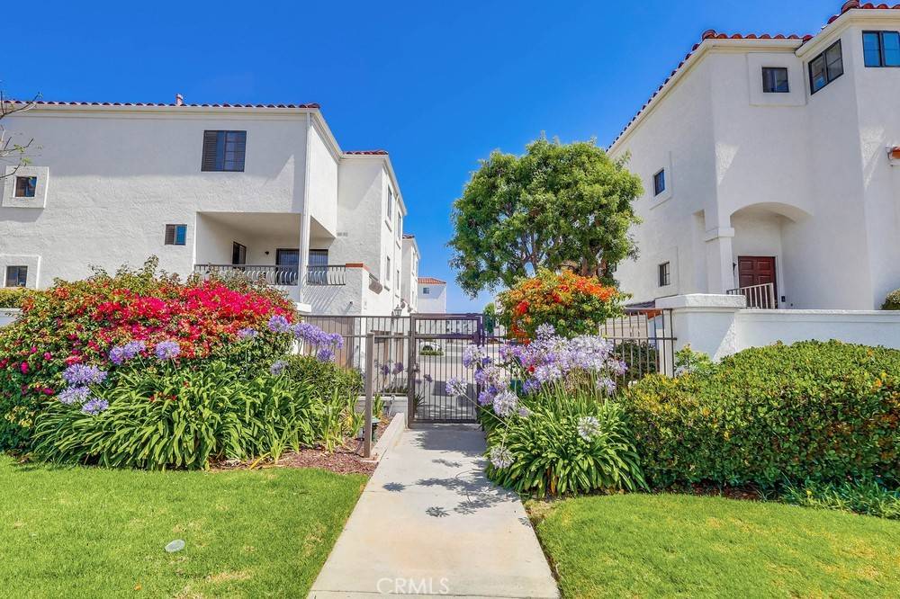 Carson, CA 90745,539 W 220th ST #39