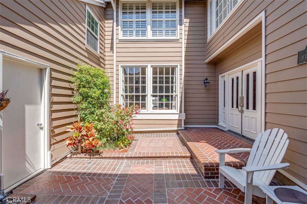 Long Beach, CA 90803,6032 Avenida De Castillo
