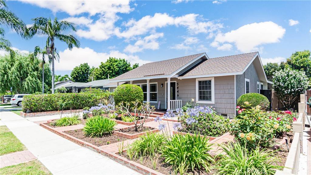 Long Beach, CA 90815,5449 E Fairbrook ST