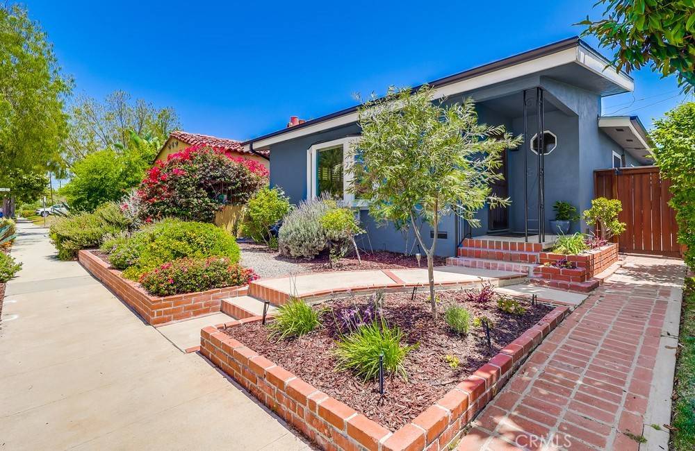 3590 Myrtle AVE, Long Beach, CA 90807