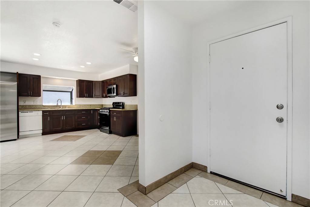 Moreno Valley, CA 92557,24409 Dunlavy CT
