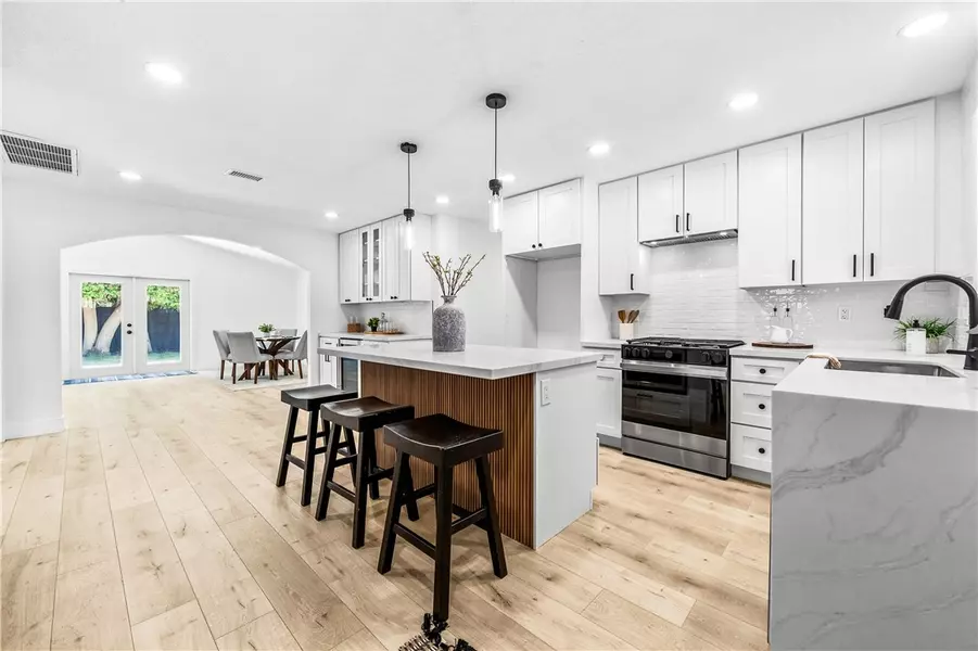 6816 E Driscoll ST, Long Beach, CA 90815