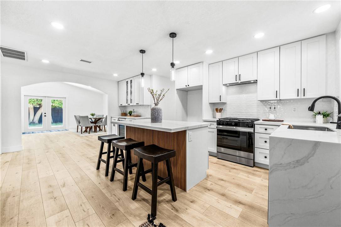 6816 E Driscoll ST, Long Beach, CA 90815