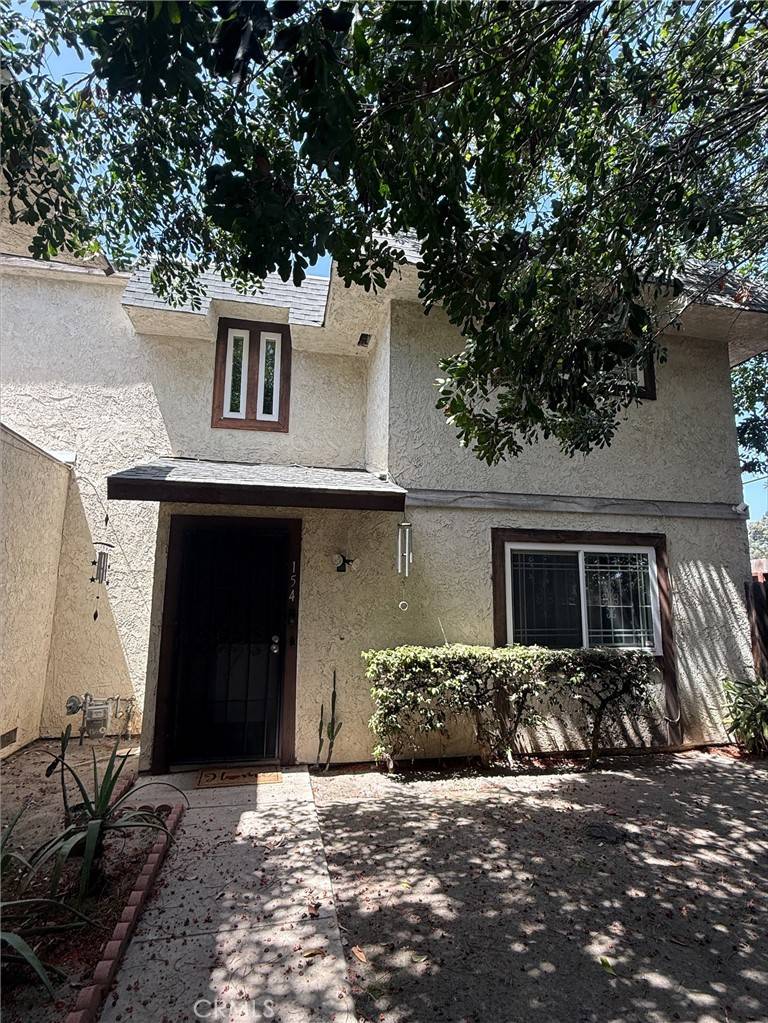Santa Ana, CA 92704,154 Fairview ST #11