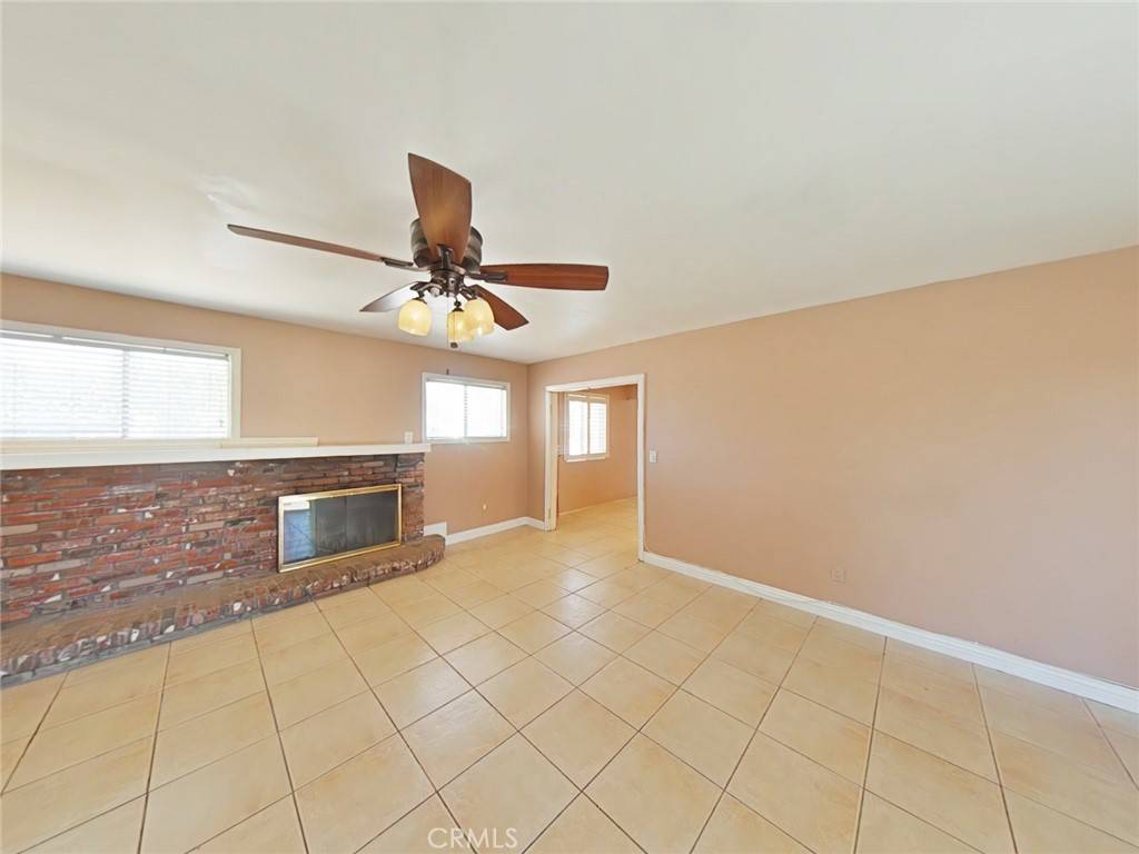 Hesperia, CA 92345,16069 Vine ST