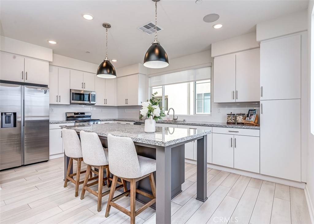 La Mirada, CA 90638,14180 Bay ST