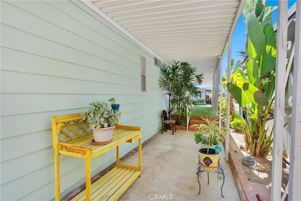 Yorba Linda, CA 92886,3720 Lake Grove DR #25