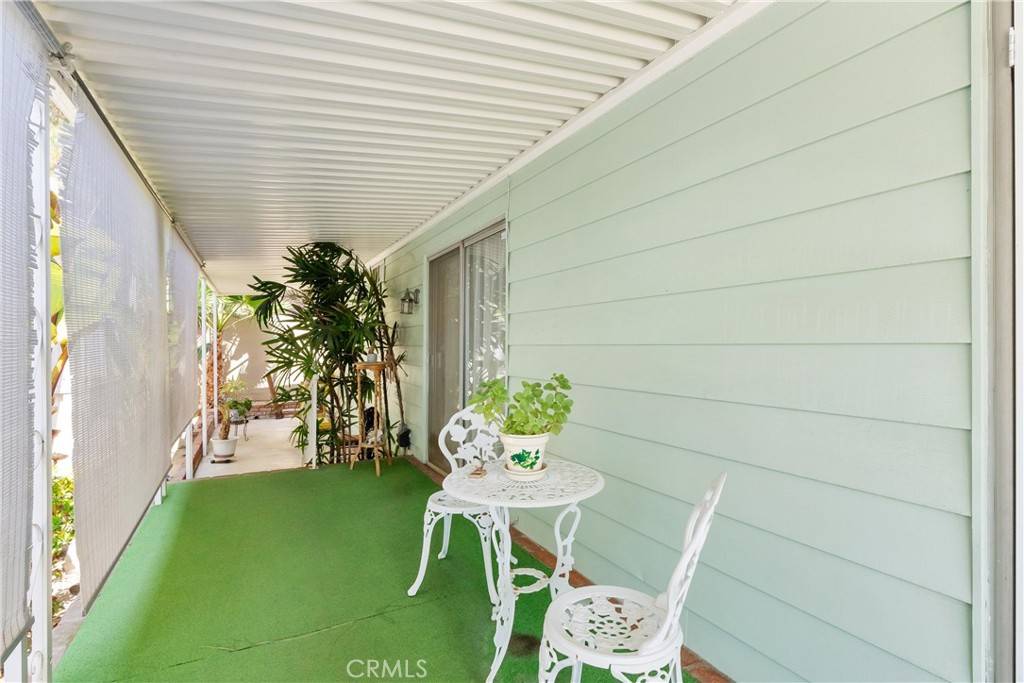 Yorba Linda, CA 92886,3720 Lake Grove DR #25