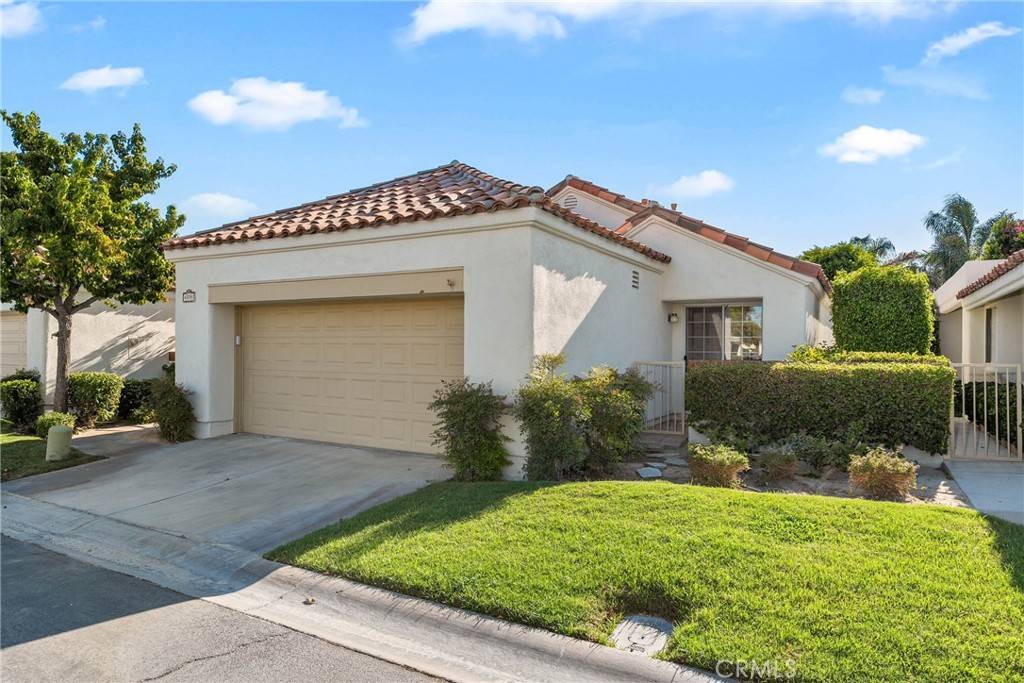 43791 Calle Las Brisas W, Palm Desert, CA 92211