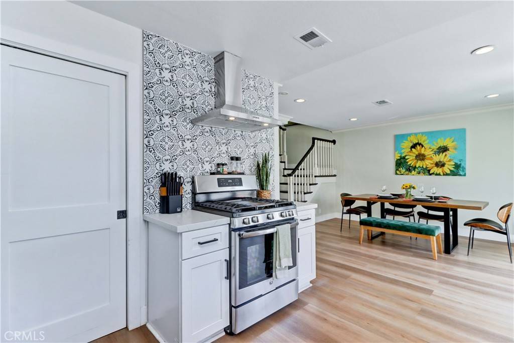 Westminster, CA 92683,5275 Charing Cross RD