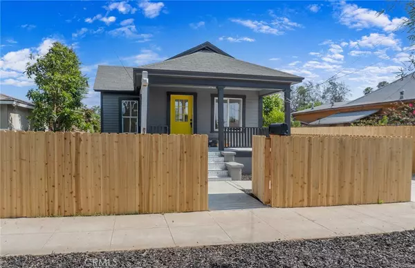 Riverside, CA 92507,2158 10th ST