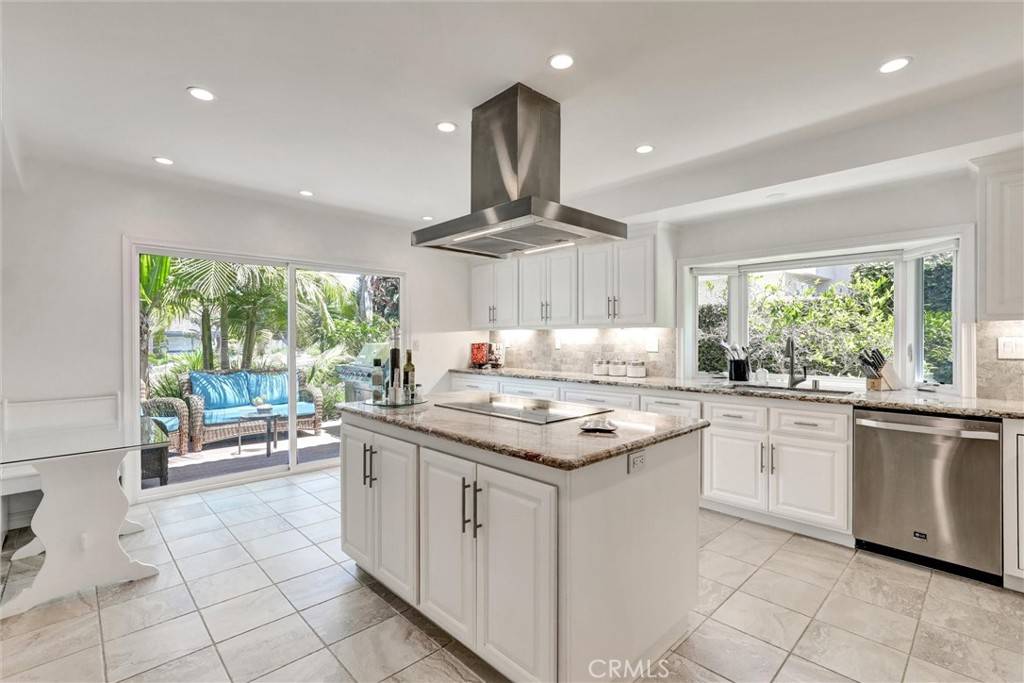 Long Beach, CA 90815,891 Palo Verde AVE
